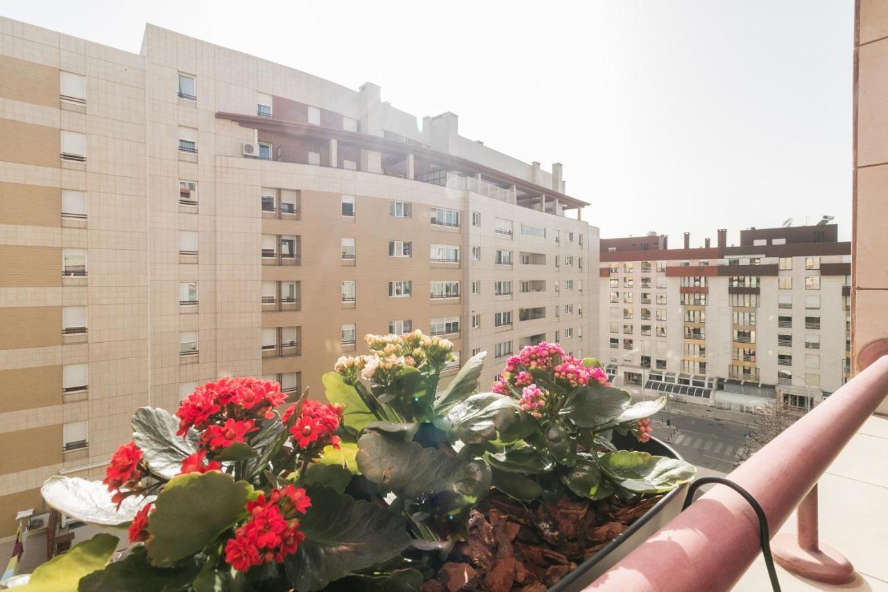 Апартаменти Premium Flat In Upscale Area, Balcony, Parking Лісабон Екстер'єр фото